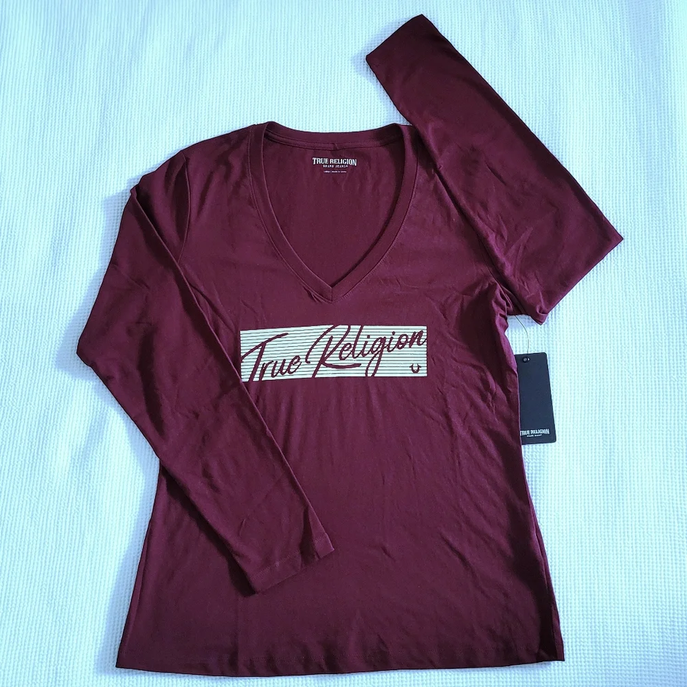 True Religion🙏 Long Sleeve Silver🤍 Foil Graphic Tee - NWT - Picture 1 of 12